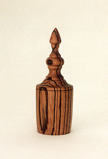 Boxes: Custom Made Woodturnings: South River Studio, Dennis DiVito - Fairfield, VA